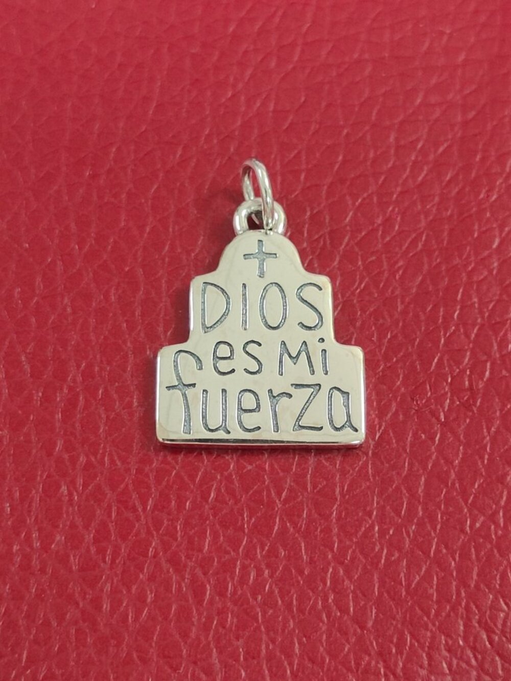 James Avery Sterling Silver Dios es Mi Fuerza Charm with box